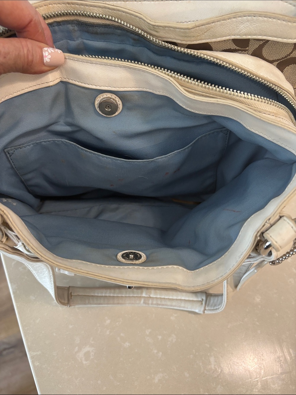 Coach Brown Signature Canvas Shoulder Bag with Cream Trim - Picture 6 of 7